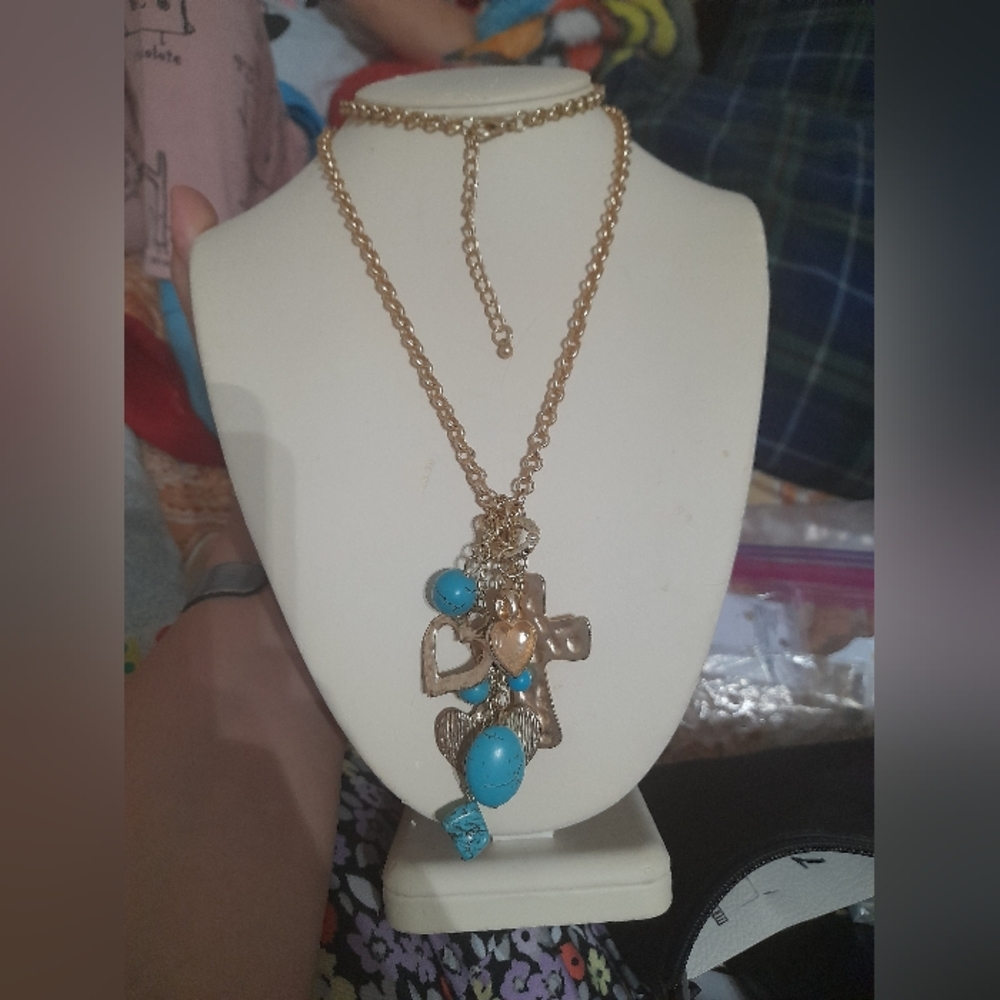 Woman fashion necklace
